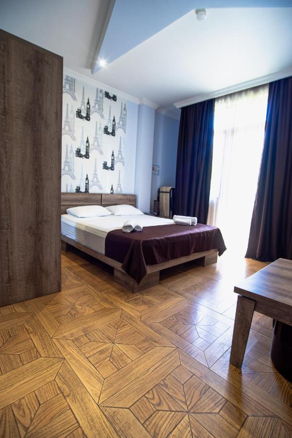 Hotel Porto Franco Batumi Esterno foto